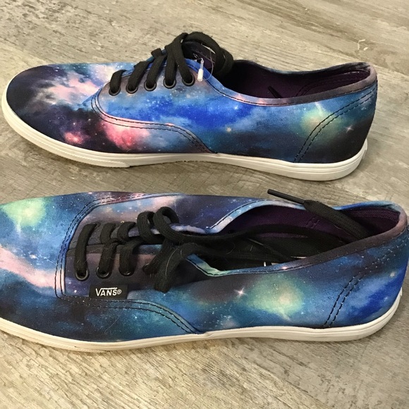 Galaxy Vans - Picture 3 of 4